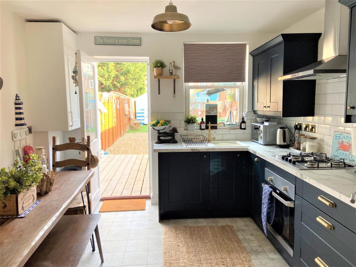 Haven Cottage, Whitstable, With Garden Exterior photo